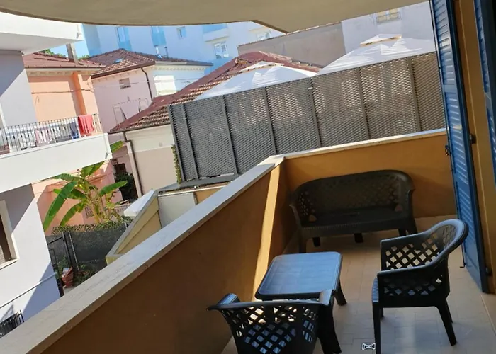 Silenzioso E Riservato *