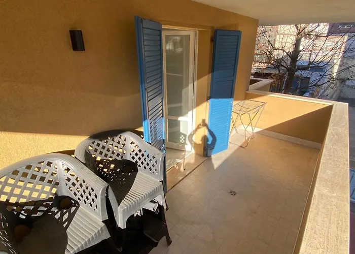 Silenzioso E Riservato Риччоне