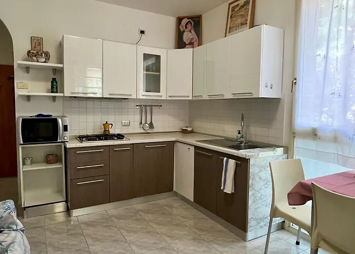 Silenzioso E Riservato Riccione